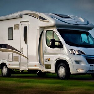 Van den Belt Caravan & Camper image 2