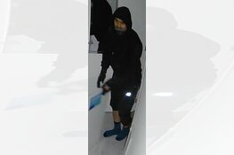 Gezocht: Inbraak telefoonwinkel Brinkgreverweg