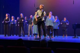 Vocal Swing Machine in Deventer Schouwburg