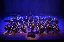 Muzikale marathon brengt Top 2000 Café naar Hof van Salland