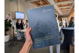 Jongeren in de regio Apeldoorn-Deventer zien veel discriminatie en pesten, maar praten er zelden over