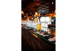 Eenmalig dineren met uniek uitzicht op het veld van Go Ahead Eagles