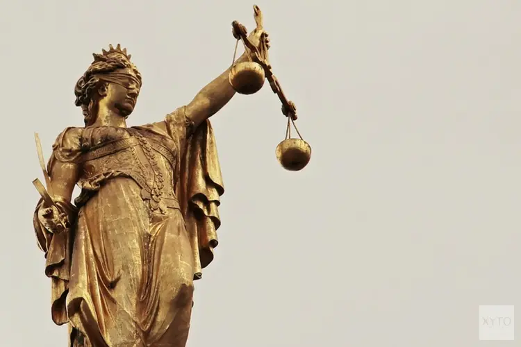 Gevangenisstraf van 36 maanden voor aanranding en schennispleging in twee binnenspeeltuinen